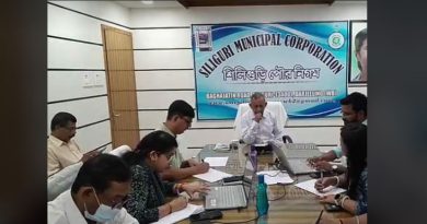 বেস্ট কলকাতা নিউজ : "পুরসভার টক টু মেয়র " অনুষ্ঠানে পানীয় জল নিয়ে একের পর এক প্রশ্নের মুখোমুখি হলেন মেয়র গৌতম দেব