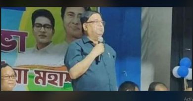 বেস্ট কলকাতা নিউজ : এসেছিলেন গ্রামের জনসংযোগ কর্মসূচিতে অবশেষে কাদা রাস্তায় উদয়ন গুহ কে হাঁটতে বাধ্য করলেন মহিলারা