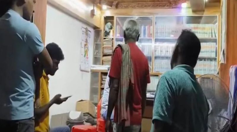 বেস্ট কলকাতা নিউজ : আম নিয়ে ফেরা হল না বাড়ি! টোটো চালক গুলিবিদ্ধ হল মাঝপথেই, উত্তেজনা মালদহে