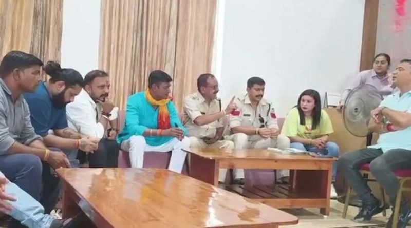 বেস্ট কলকাতা নিউজ : 'জিমে ঢুকতে দেওয়া যাবে না কোনও মুসলিমকে ', ফরমান জারি খোদ পুলিশকর্তার! ভিডিও-ভাইরাল হতেই শুরু হল ব্যাপক তোলপাড়