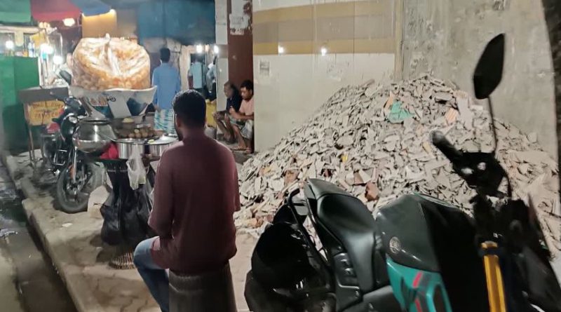 বেস্ট কলকাতা নিউজ : চওড়া ফুটপাথ ক্রমশ চলে যাচ্ছে গাড়ি পার্কিংয়ের কবলে, অবশেষে কেটে সরু করার সিদ্ধান্ত কলকাতা কর্পোরেশনের