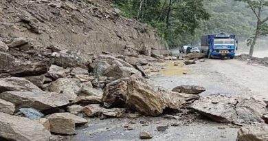 বেস্ট কলকাতা নিউজ : ক্রমাগত লাগাতার বৃষ্টিতে চরম ক্ষতিগ্রস্ত হল বাংলা-সিকিম লাইফ লাইন, ধস নামলো ১০ নম্বর জাতীয় সড়কে , বন্ধ হল যান চলাচল