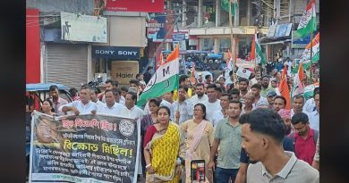 বেস্ট কলকাতা নিউজ : এক আদিবাসী নাবালক শিশুর মর্মান্তিক মৃত্যু হল বিজেপি নেতার নিশংস অত্যাচারে, নকশাল বাড়িতে প্রতিবাদে সামিল হল তৃণমূল কংগ্রেস