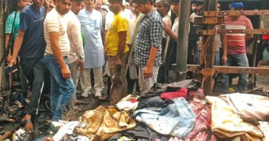 বেস্ট কলকাতা নিউজ : ফের আসানসোলে ভয়াবহ অগ্নিকান্ড, ভস্মীভূত হল ৫টি দোকান, বাজারের ট্রান্সফরমারে আগুন ছড়িয়ে বিপদের আশংকা খনি শহর জুড়ে