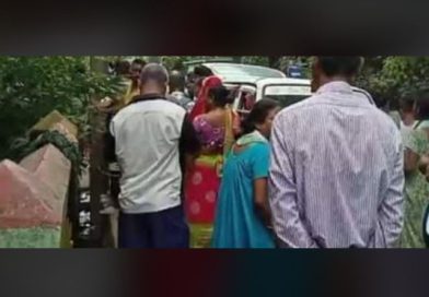 বেস্ট কলকাতা নিউজ : নিজের স্ত্রীকে মেরে আত্মঘাতী হল স্বামী, তীব্র চাঞ্চল্য ছড়ালো জলপাইগুড়ি শহরে
