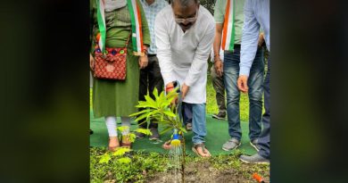 বেস্ট কলকাতা নিউজ : প্রোগ্রেসিভ ইউনাইটেড ইঞ্জিনিয়ার্স অ্যাসোসিয়েশন - এর উদ্যোগে বৃক্ষ রোপণ কর্মসূচির মাধ্যমে পালন করা হলো 'বনমহোৎসব' অরণ্য সপ্তাহ