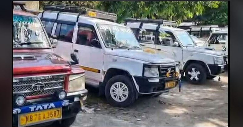 বেস্ট কলকাতা নিউজ : কার্শিয়াং এ এক ট্যাক্সি চালককে ব্যাপক মারধোর, প্রতিবাদে বন্ধ ডাকলেন দার্জিলিং এর ট্যাক্সি চালকেরা