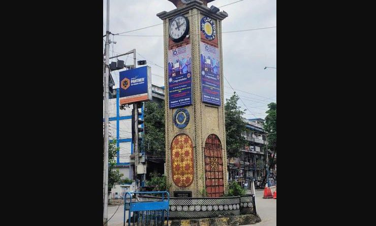 বেস্ট কলকাতা নিউজ : বন্ধ হয়ে পড়ে রয়েছে পানিট্যাঙ্কি মোড়ের ঘড়ি, এক চরম সমস্যায় পথচারীরা