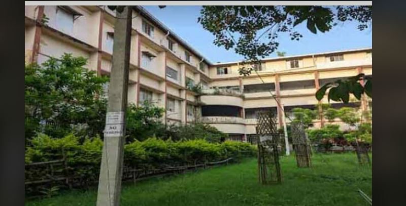 বেস্ট কলকাতা নিউজ : কসবা কাণ্ডের জের , শিলিগুড়িতে এবার কলেজে অবাধে ঢুকতে দেওয়া হবে না কোন বহিরাগতদের , সিদ্ধান্ত কলেজ কতৃপক্ষের