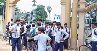 বেস্ট কলকাতা নিউজ : স্কুলে না গেলে দিতে হবে ২০০ টাকা করে ! অভিযোগ উঠতেই শেষমেশ নড়চড়ে বসল স্কুল কর্তৃপক্ষ