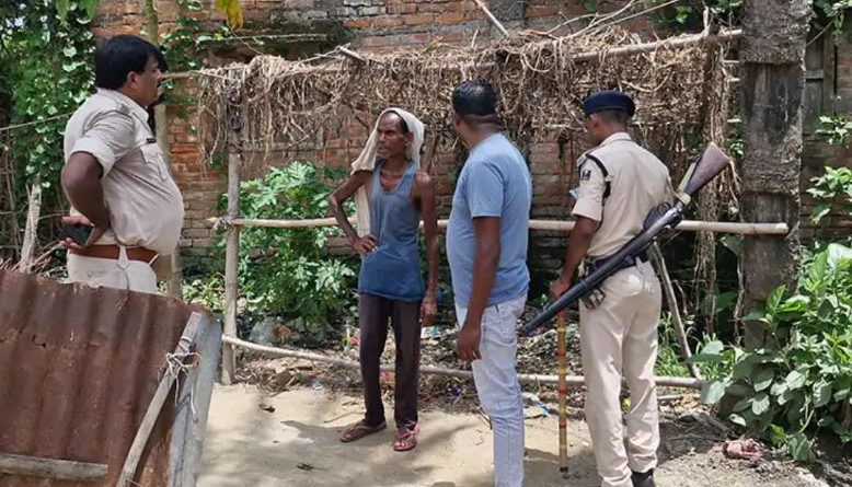 বেস্ট কলকাতা নিউজ : ডাইনি সন্দেহে জনকে জীবন্ত পুড়িয়ে মারল গা‌‌মবাসীরা, এক চরম মর্মান্তিক ঘটনা ঘটলো বিহারে