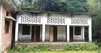বেস্ট কলকাতা নিউজ : চার বছর ধরে তালাবন্ধ অবস্থায় চরম অবহেলায় পড়ে রয়েছে সাধারণ পাঠাগার, বঞ্চিত হচ্ছেন পাঠকরা