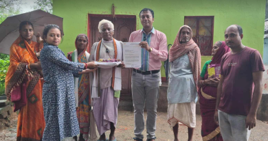 বেস্ট কলকাতা নিউজ : রাজ্য সভাপতি ডক্টর চন্দ্রচূড় গোস্বামীর হাত ধরে হিন্দুমহাসভায় যোগদান করলেন পদ্মশ্রী দুঃখু মাঝি