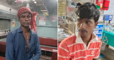 বেস্ট কলকাতা নিউজ : ফের ট্রেন লক্ষ্য করে ইট-পাথর বৃষ্টি ! মাথা ফেটে রক্তারক্তি হল ৪ রেলযাত্রী