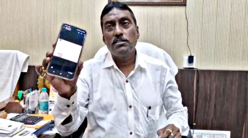 বেস্ট কলকাতা নিউজ : আন্তর্জাতিক নম্বর থেকে প্রাণনাশের হুমকি ফোন ! এবার 'টার্গেট' হল পানিহাটি পুরসভার চেয়ারম্যান