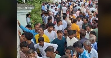 বেস্ট কলকাতা নিউজ : একাধিক দাবিতে চা পর্ষদের সামনে তুমুল বিক্ষোভ দেখালেন চা শ্রমিকরা