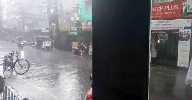 বেস্ট কলকাতা নিউজ : হঠাৎ করে বৃষ্টি নামলো শিলিগুড়িতে, হতচকিত হয়ে গেলেন পথ চলতি মানুষ