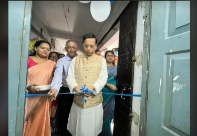বেস্ট কলকাতা নিউজ : শিলিগুড়িতে এলেন " পরিবহন দপ্তরের ভারপ্রাপ্ত মন্ত্রী" স্নেহাশীষ চক্রবর্তী পরিদর্শন করলেন " আমাদের পাড়া আমাদের সমাধান " এর কর্মসূচি স্থল