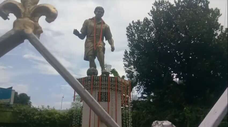 বেস্ট কলকাতা নিউজ : মোহনবাগানের প্রবাদপ্রতিম ফুটবলার গোষ্ঠ পালের ১৩০ তম জন্মদিন উপলক্ষে প্রবাদ-প্রতিম ফুটবলারের মূর্তিতে মাল্যদান করা হলো শিলিগুড়ি পুরসভার তরফ থেকে