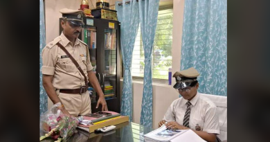 বেস্ট কলকাতা নিউজ : পুলিশ দিবসে নতুন এক উদ্যোগ জলপাইগুড়ি পুলিশের , আইসির চেয়ারে এক ঘন্টার জন্য বসলেন জলপাইগুড়ির দশম শ্রেণীর ছাত্রী