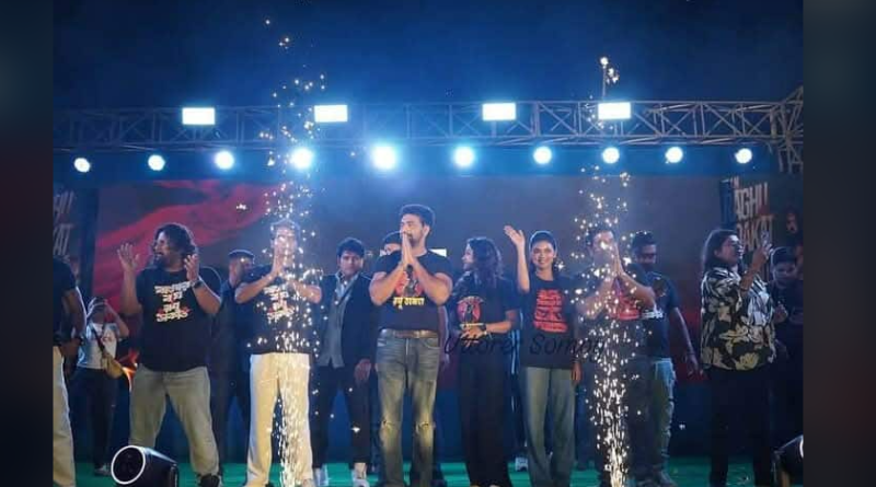 বেস্ট কলকাতা নিউজ : নিজের ছবি 'রঘু ডাকাত' এর প্রচারে শিলিগুড়িতে এলেন অভিনেতা দেব, পুজো দিলেন সেবকেশ্বরী মন্দিরে