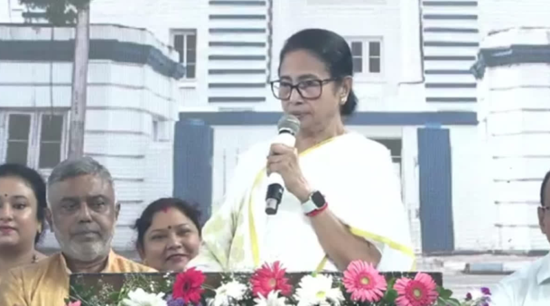 বেস্ট কলকাতা নিউজ : চাকরিহারা 'অযোগ্য' শিক্ষকদের গ্রুপ সি ও ডি-তে সুযোগ দেওয়ার ইঙ্গিত দিলেন রাজ্যের মুখ্যমন্ত্রী