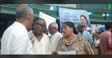 বেস্ট কলকাতা নিউজ : মাননীয়া মুখ্যমন্ত্রী শ্রীমতি মমতা বন্দ্যোপাধ্যায় মহাশয়ার উদ্যোগে নতুন উন্নয়নমূলক কর্মসূচি"আমাদের পাড়া,আমাদের সমাধান- এর কর্মসূচিস্থল পরিদর্শনে এলেন মেয়র গৌতম দেব