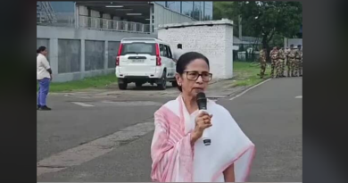 বেস্ট কলকাতা নিউজ : নেপালের জন্য আমি বেশ চিন্তিত, শিলিগুড়ি নেমেই এমনটাই জানালেন রাজ্যের মুখ্যমন্ত্রী