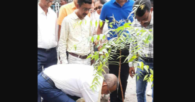 বেস্ট কলকাতা নিউজ : শিলিগুড়ি বিধান মার্কেট ব্যাবসায়ী সমিতির পক্ষ থেকে বৃক্ষরোপন অনুষ্ঠান কর্মসূচির সূচনা করলেন মেয়র গৌতম দেব