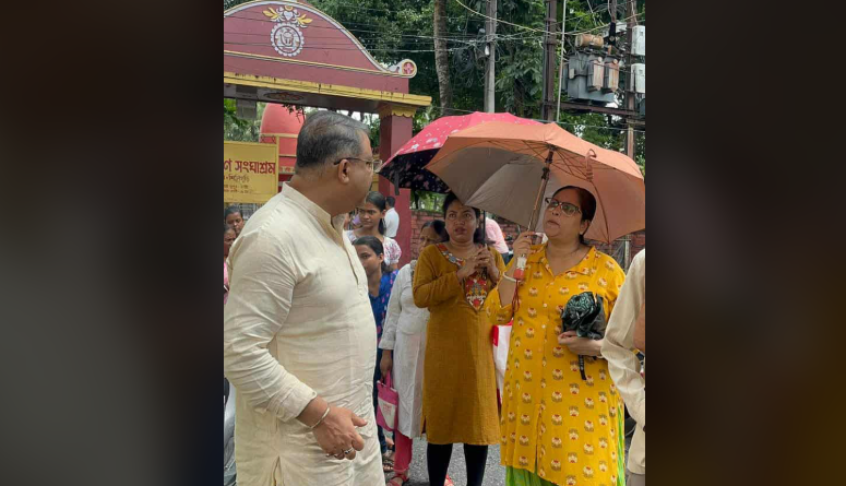 বেস্ট কলকাতা নিউজ : শিলিগুড়িতে চলছে আমাদের পাড়া আমাদের সমাধান কর্মসূচি