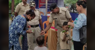 বেস্ট কলকাতা নিউজ : ধীরে ধীরে ভারতীয় নাগরিকরা নেপাল থেকে ভারতে ফিরছেন দার্জিলিং পুলিশের বিশেষ তৎপরতায়