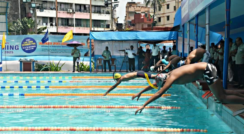 বেস্ট কলকাতা নিউজ : বাংলার সাঁতারকে স্বপ্ন দেখাচ্ছে ফিন স্যুইমিং, সম্প্রতি লেকটাউনে হয়ে গেল পঞ্চম রাজ্য ফিন স্যুইমিং চ্যাম্পিয়নশিপের আসর