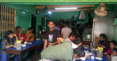 বেস্ট কলকাতা নিউজ : মহালয়ার দিন রেকর্ড ভীড় চোখে পড়লো শিলিগুড়ির নেতাজি কেবিনে
