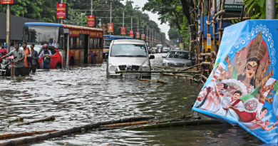 বেস্ট কলকাতা নিউজ : ভয়াবহ দুর্যোগের কলকাতায় মৃত্যু হল ৫জনের , শহর জলবন্দি হল ভারী বৃষ্টিতে
