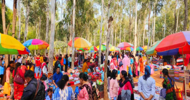 বেস্ট কলকাতা নিউজ : কোন দফতরের অনুমতিতে বসছে শান্তিনিকেতনের সোনাঝুরির খোয়াই হাট,? সদুত্তর দিতে পারল না বন বিভাগ, প্রশ্ন উঠলো বৈধতা নিয়েও
