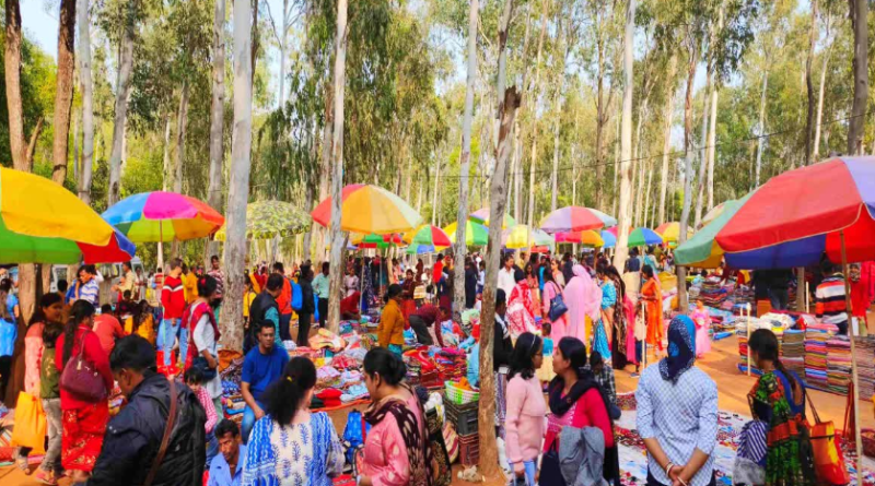 বেস্ট কলকাতা নিউজ : কোন দফতরের অনুমতিতে বসছে শান্তিনিকেতনের সোনাঝুরির খোয়াই হাট,? সদুত্তর দিতে পারল না বন বিভাগ, প্রশ্ন উঠলো বৈধতা নিয়েও