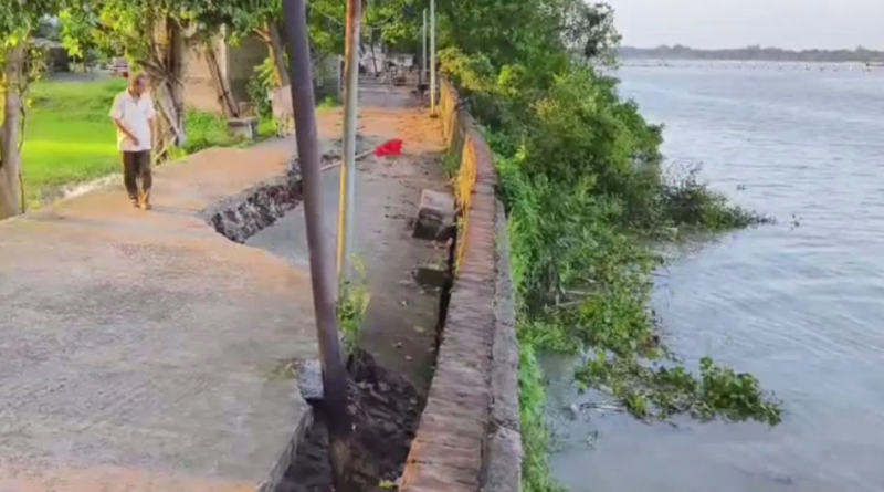 বেস্ট কলকাতা নিউজ : গঙ্গার ভাঙ্গন ক্রমশ এগোচ্ছে শ্রীরামপুরের দিকে, চরম আতঙ্কে এলাকাবাসী