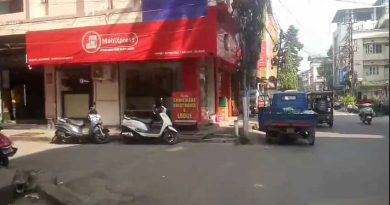 বেস্ট কলকাতা নিউজ : পুরসভা বাংলায় হেডিং লেখা নিয়ে নির্দেশ দিয়েছিল অনেক আগেই , সেই নির্দেশকেই বুড়ো আঙ্গুল দেখিয়ে চলছে শিলিগুড়ির বেশ কয়েকটি দোকান