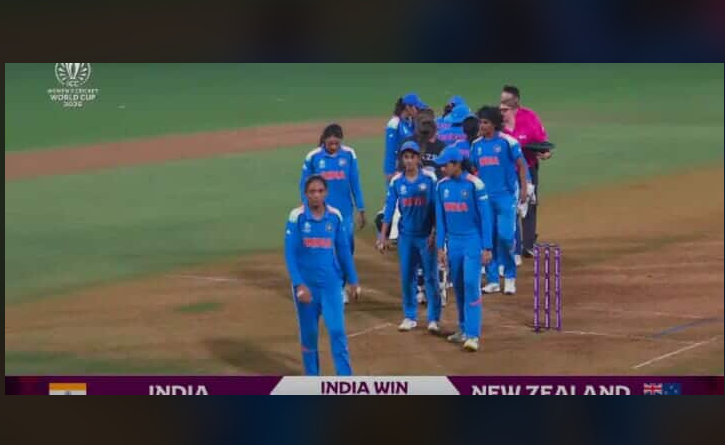 বেস্ট কলকাতা নিউজ : স্মৃতি প্রীতিকার অনবদ্য যুগলবন্দী! নিউজিল্যান্ডের বিরুদ্ধে ডু অর ডাই ম্যাচে ডিআরএস সিস্টেমে ৫৩ রানে জয়ী হল ভারত, পৌঁছে গেল সেমিফাইনালে