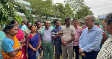 বেস্ট কলকাতা নিউজ : মুখ্যমন্ত্রী মমতা বন্দ্যোপাধ্যায়ের নির্দেশে জলপাইগুড়ির বন্যা কবলিত এলাকা পরিদর্শন করলেন মেয়র গৌতম দেব