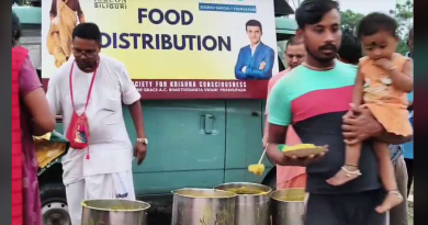 বেস্ট কলকাতা নিউজ : উত্তরবঙ্গের বন্যা দুর্গতমানুষ দের পাশে দাঁড়ালো সৌরভ গাঙ্গুলি ফাউন্ডেশন ও ইস্কন
