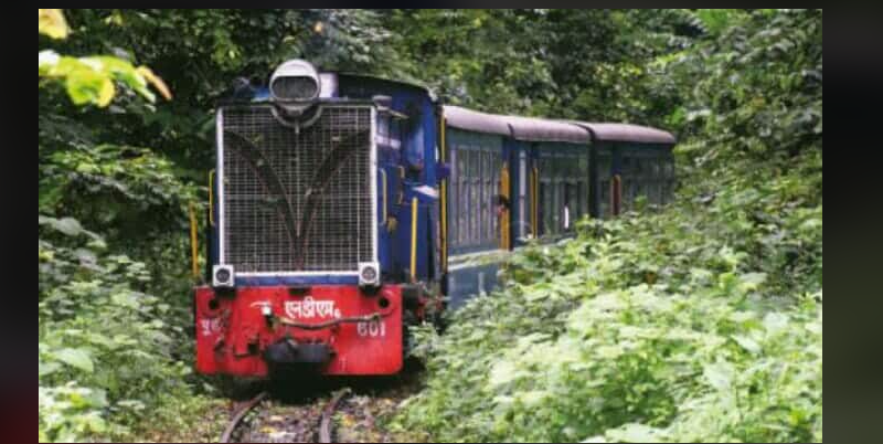 বেস্ট কলকাতা নিউজ : শীতকালে টয় ট্রেন পরিষেবা আরো আকর্ষণীয় হতে চলেছে শৈল শহর দার্জিলিঙে