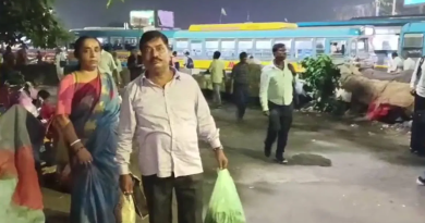 বেস্ট কলকাতা নিউজ : হাওড়া স্টেশনের সাবওয়েতে সক্রিয় অসাধু চক্র, ভর সন্ধ্যায় মহিলার গলা থেকে দামি সোনার নেকলেস ছিনিয়ে নিলো ছিনতাইকারী