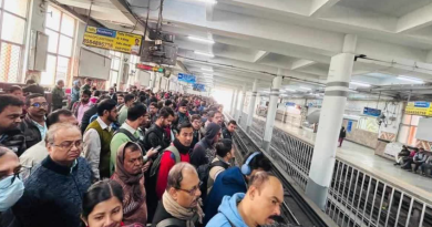 বেস্ট কলকাতা নিউজ : দমদমে মেট্রোর সামনে ফের মরণ ঝাঁপ, ব্যস্ত সময়ে চরম হয়রানি নিত্য যাত্রীদের