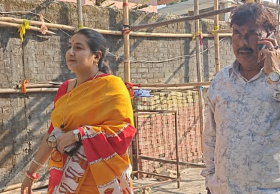 বেস্ট কলকাতা নিউজ : নকশালবাড়িতে এলেন পাপিয়া ঘোষ, মানুষের পাশে থাকতে পছন্দ করি, এমনটাই জানালেন তিনি