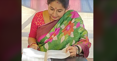 বেস্ট কলকাতা নিউজ : ভোটাধিকার মানুষের সাধারন অধিকার, চম্পা শাড়িতে এসে এমনটাই জানালেন তৃণমূল নেত্রী পাপিয়া ঘোষ