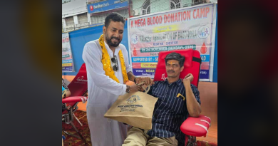 বেস্ট কলকাতা নিউজ : শিলিগুড়িতে আয়োজিত রক্ত দান শিবিরে এলেন বিধায়ক শঙ্কর ঘোষ, অভিনন্দন জানালেন রক্ত দাতাদের