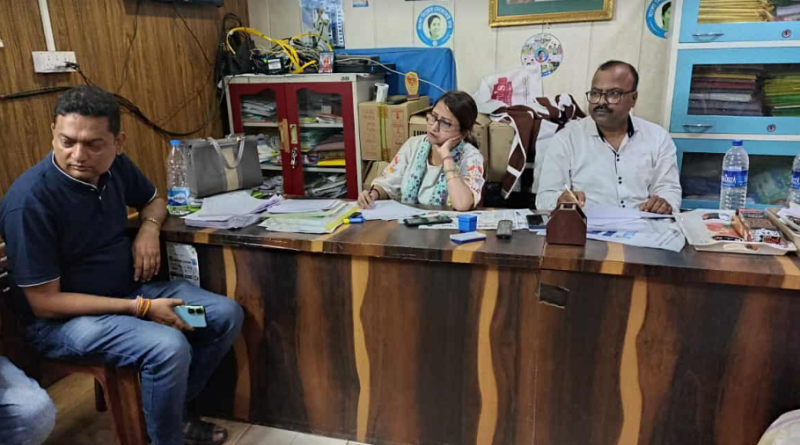 বেস্ট কলকাতা নিউজ : এস আই আর এর কাজ করে চলেছেন শিলিগুড়ি ১৪ নম্বর ওয়ার্ড কাউন্সিলর, মানুষকে আতঙ্কে রাখবো না এমনটাই জানালেন তিনি