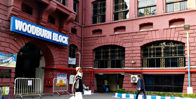 বেস্ট কলকাতা নিউজ : পিজি হাসপাতালে উডবার্ন-অনন্য ব্লকে থাকতে চলেছে স্বাস্থ্যবিমার সুবিধা, মিলবে 'ক্যাশলেস' চিকিৎসাও