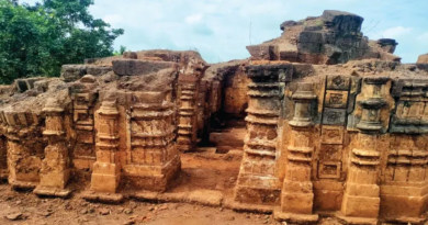 বেস্ট কলকাতা নিউজ : রানি শিরোমণির গড় সংস্কার, শালবনীতে মাটি খুঁড়তেই বেরিয়ে এলো অতি প্রাচীন এক মন্দির